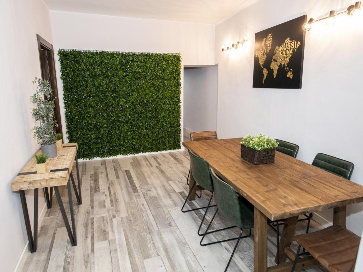 Elegante Apartamento Para 5 En El Centro De Caceres Con Wifi Экстерьер фото