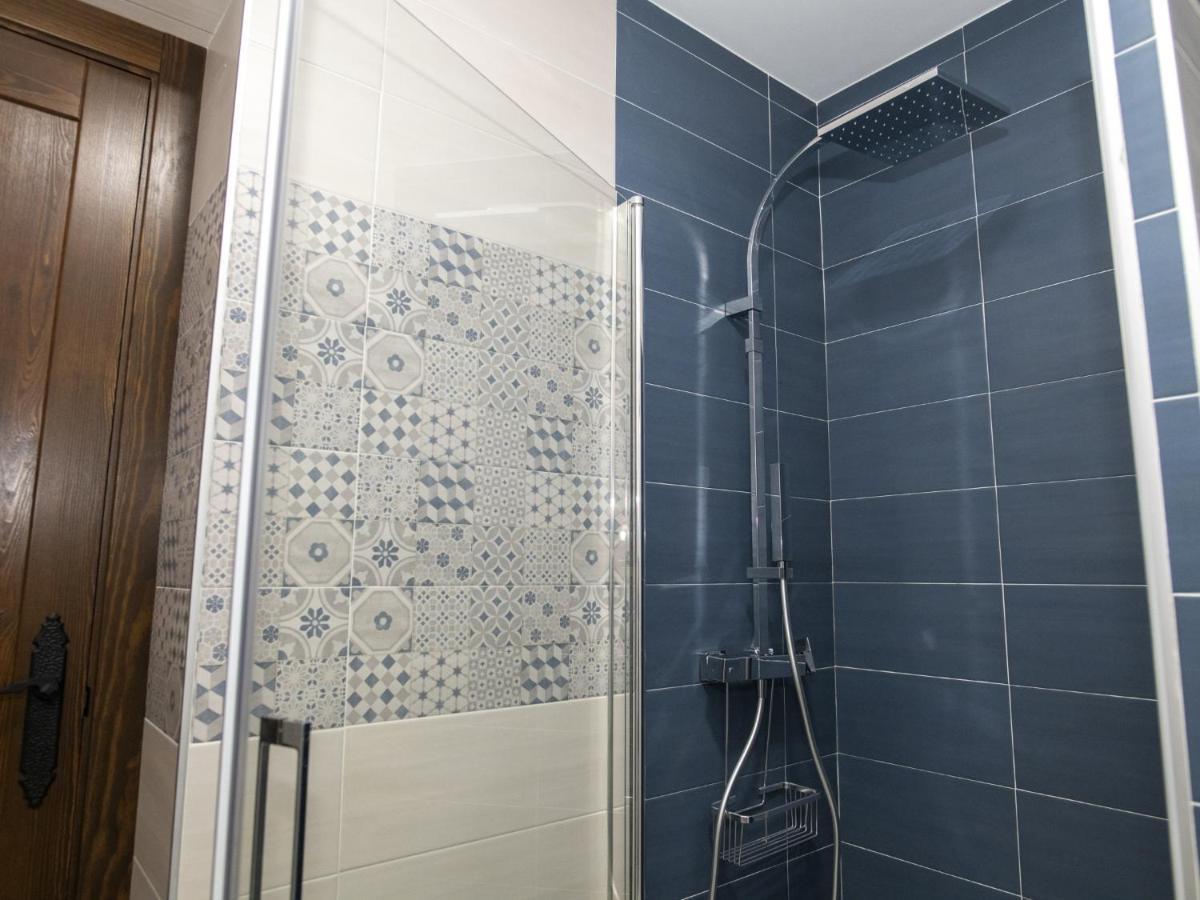 Elegante Apartamento Para 5 En El Centro De Caceres Con Wifi Экстерьер фото