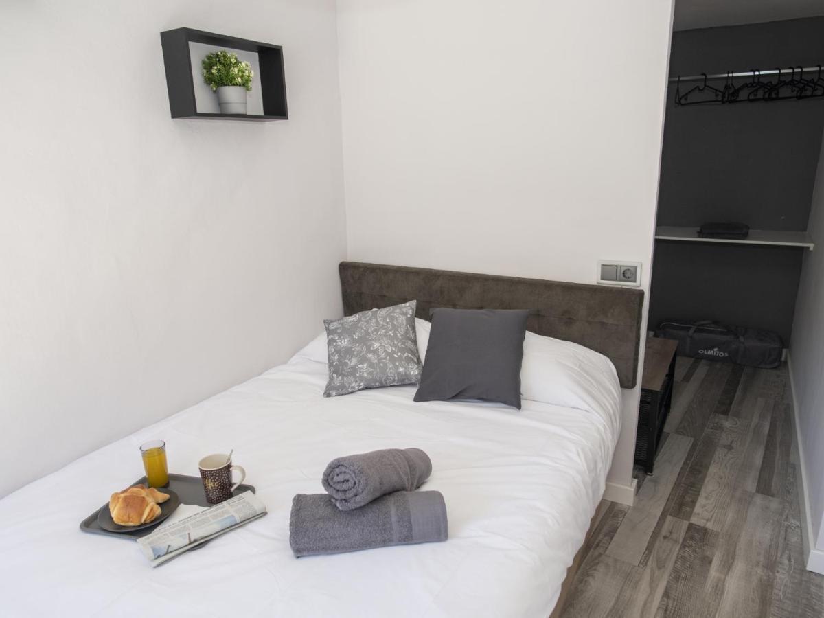 Elegante Apartamento Para 5 En El Centro De Caceres Con Wifi Экстерьер фото