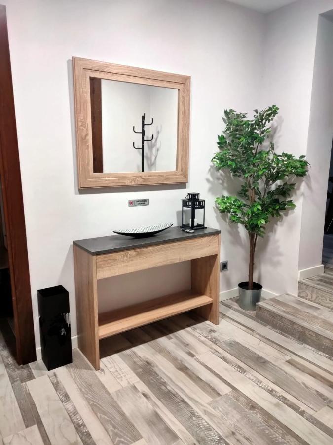 Elegante Apartamento Para 5 En El Centro De Caceres Con Wifi Экстерьер фото