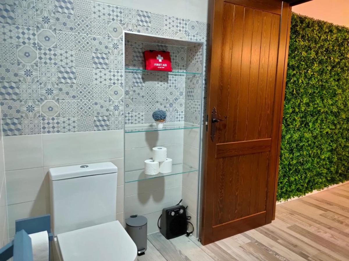 Elegante Apartamento Para 5 En El Centro De Caceres Con Wifi Экстерьер фото