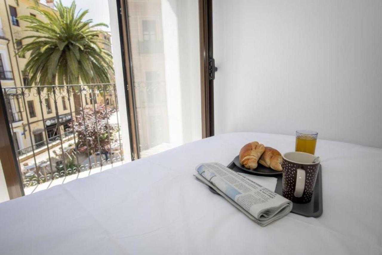 Elegante Apartamento Para 5 En El Centro De Caceres Con Wifi Экстерьер фото