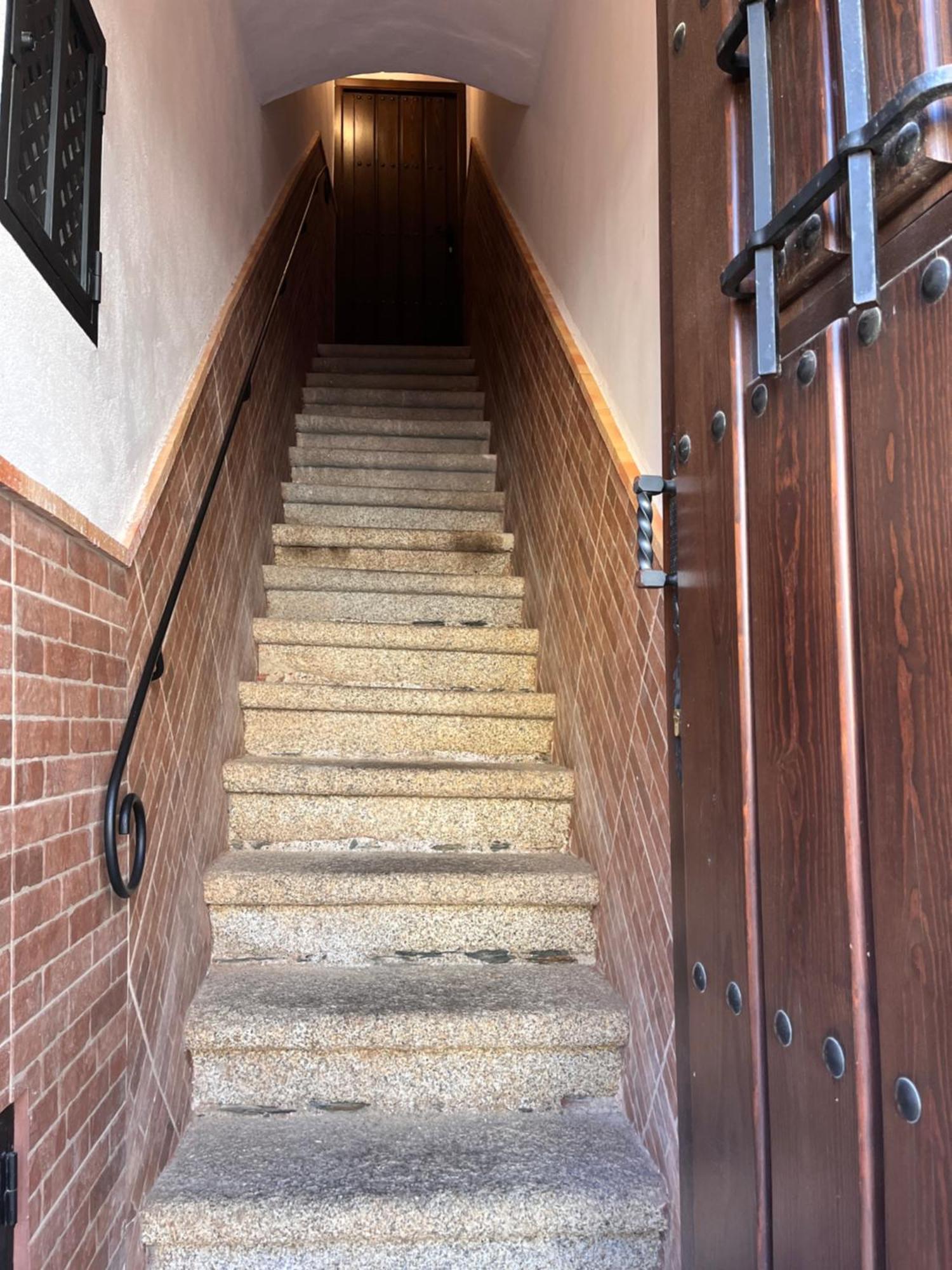 Elegante Apartamento Para 5 En El Centro De Caceres Con Wifi Экстерьер фото